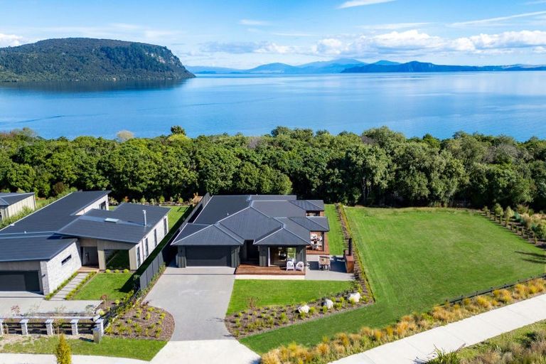 Photo of property in 56 Seven Oaks Drive, Kinloch, 3377