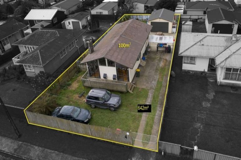 Photo of property in 11 Parker Crescent, Otara, Auckland, 2023