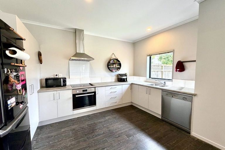 Photo of property in 38 Ipukarea Street, Weymouth, Auckland, 2103