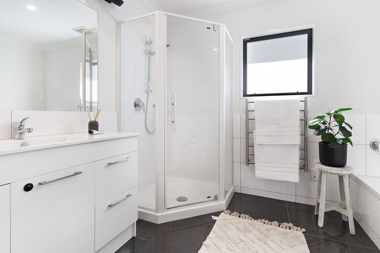 Photo of property in 43 Esther Street, Martinborough, 5711