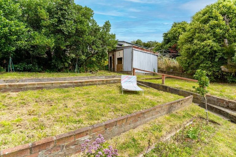 Photo of property in 395 South Road, Caversham, Dunedin, 9012