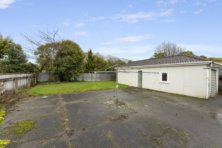 Photo of property in 34 Pahiatua Street, Hokowhitu, Palmerston North, 4410