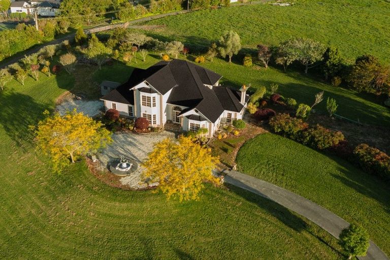 Photo of property in 470 Waitoki Road, Wainui, Silverdale, 0994