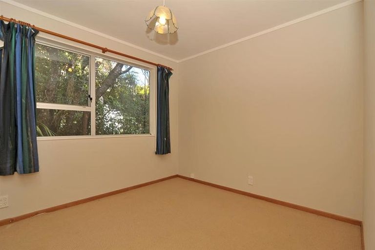 Photo of property in 16b Ngarimu Grove, Ngaio, Wellington, 6035