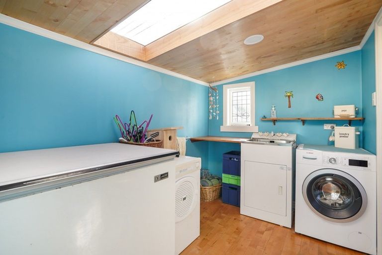 Photo of property in 5 Hunia Street, Marton, 4710