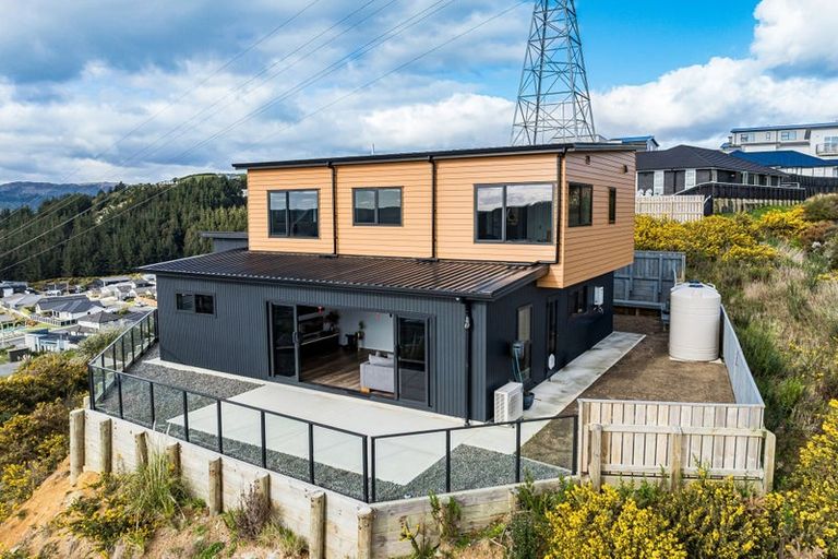 Photo of property in 9 Trysail Place, Whitby, Porirua, 5024