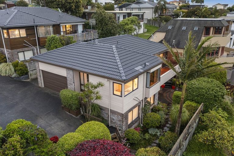 Photo of property in 2/28 Mark Edward Drive, Half Moon Bay, Auckland, 2012