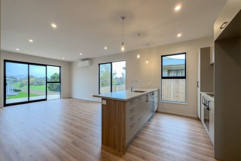 Photo of property in 4 Lynette Place, Pauanui, 3579