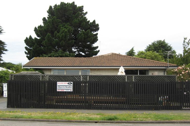 Photo of property in 1/48 Kawau Crescent, Bromley, Christchurch, 8062