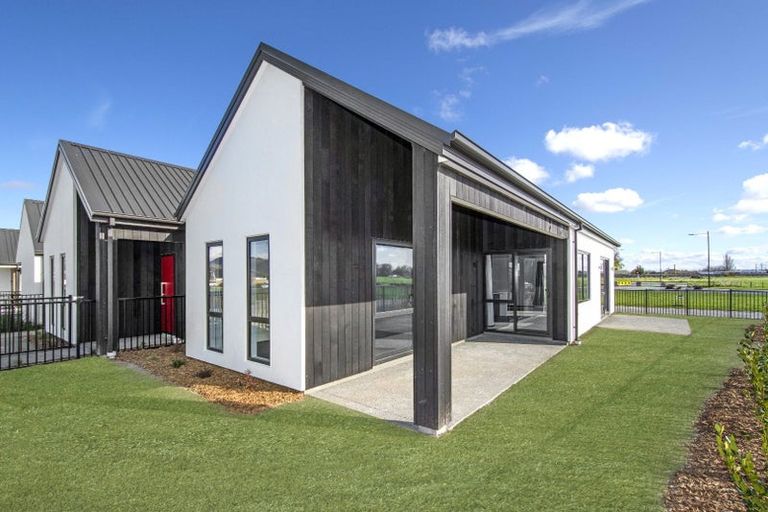 Photo of property in 8 Preferred Lane, Halswell, Christchurch, 8025