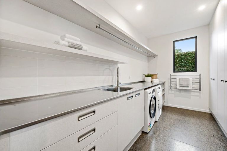 Photo of property in 106a Godden Crescent, Mission Bay, Auckland, 1071