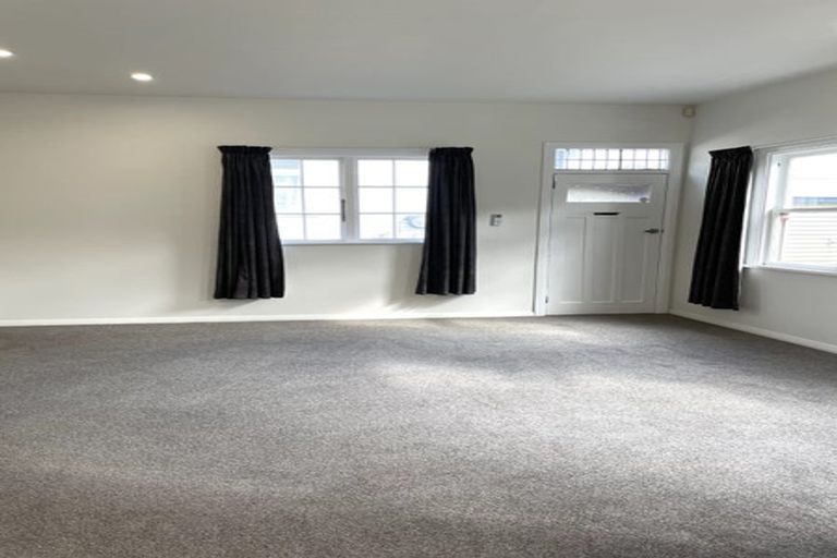 Photo of property in 3 Staunton Avenue, Mount Cook, Wellington, 6011