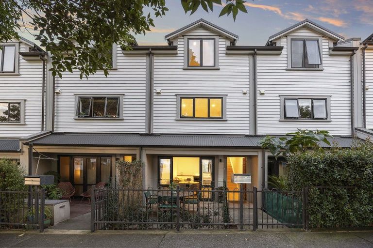 Photo of property in 7/386 Richmond Road, Grey Lynn, Auckland, 1021