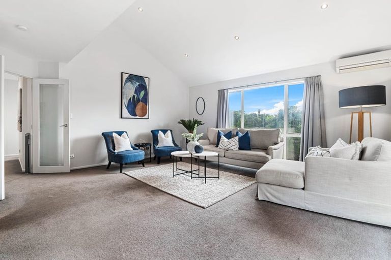 Photo of property in 26 Admirals Court Drive, Greenhithe, Auckland, 0632