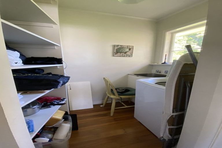 Photo of property in 16 Bruce Road, Glenfield, Auckland, 0629