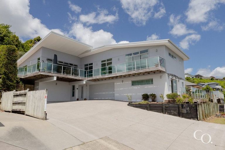 Photo of property in 210 Castlewold Drive, Bethlehem, Tauranga, 3110
