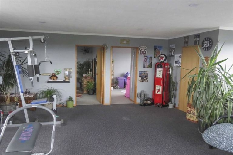 Photo of property in 79 Avon Road, Clifton, Invercargill, 9812