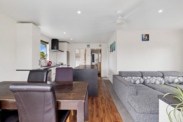 Photo of property in 11 Gibson Road, Tuakau, 2121