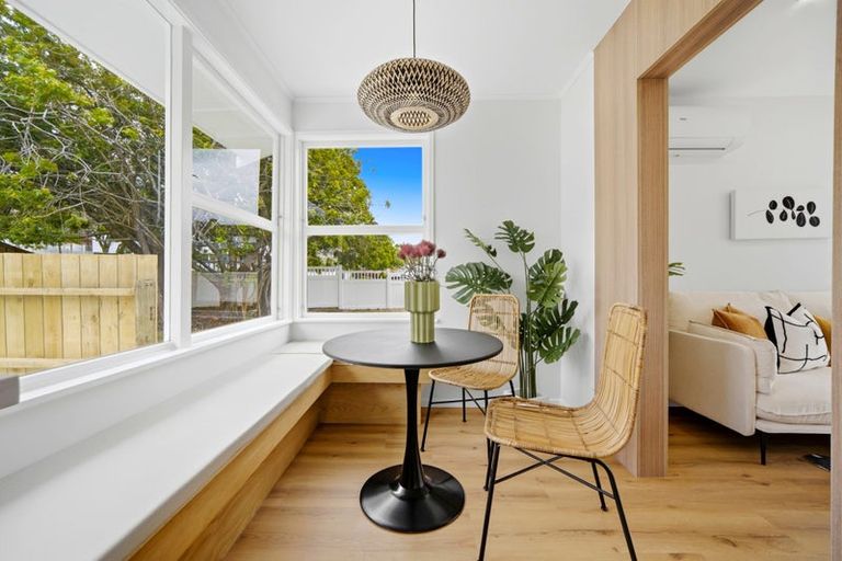 Photo of property in 11 Juniper Road, Sunnynook, Auckland, 0620