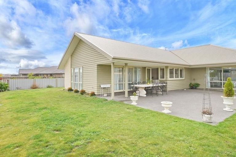 Photo of property in 11 Pakura Street, Pegasus, 7612