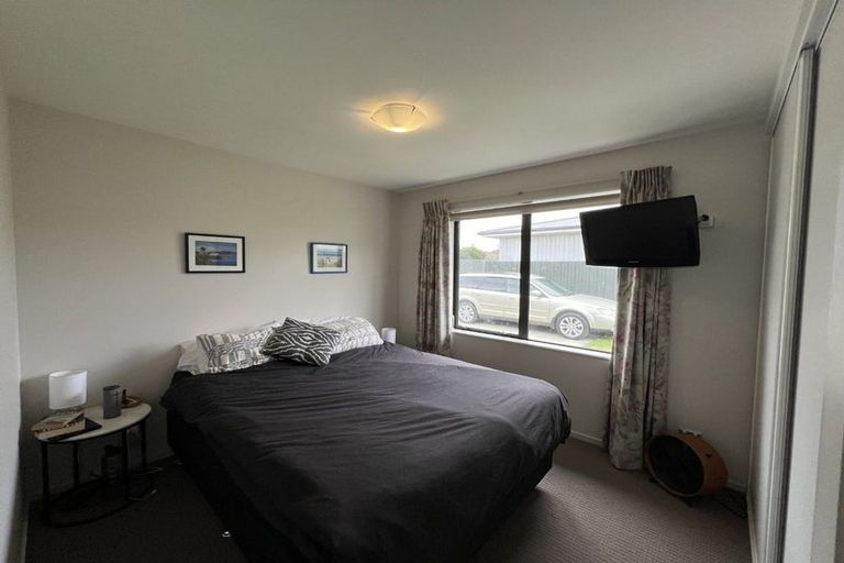 Photo of property in 2/141 Cuthberts Road, Aranui, Christchurch, 8061