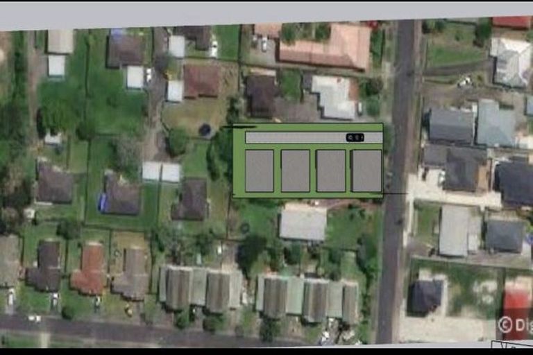 Photo of property in 11 Stephen Avenue, Henderson, Auckland, 0610