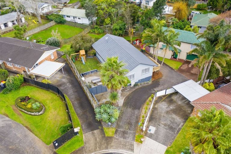 Photo of property in 1/13 Broadview Place, Howick, Auckland, 2014