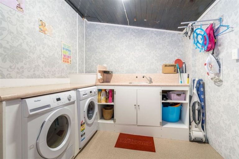 Photo of property in 44 Reid Road, South Dunedin, Dunedin, 9012