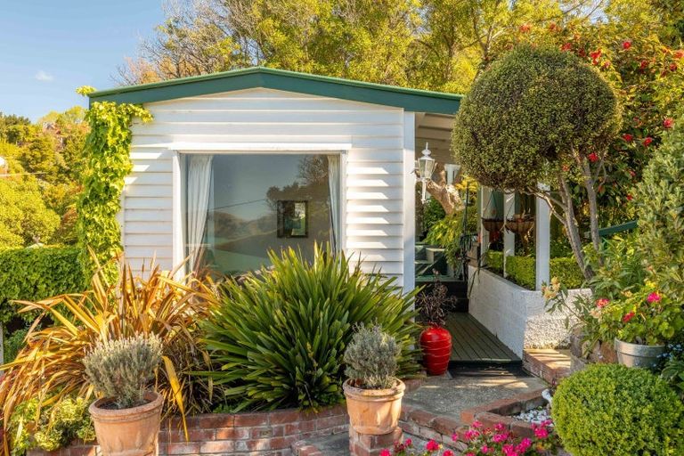 Photo of property in 16 Rawhiti Street, Diamond Harbour, 8972