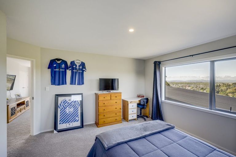 Photo of property in 21 Ridgeway Terrace, Taradale, Napier, 4112