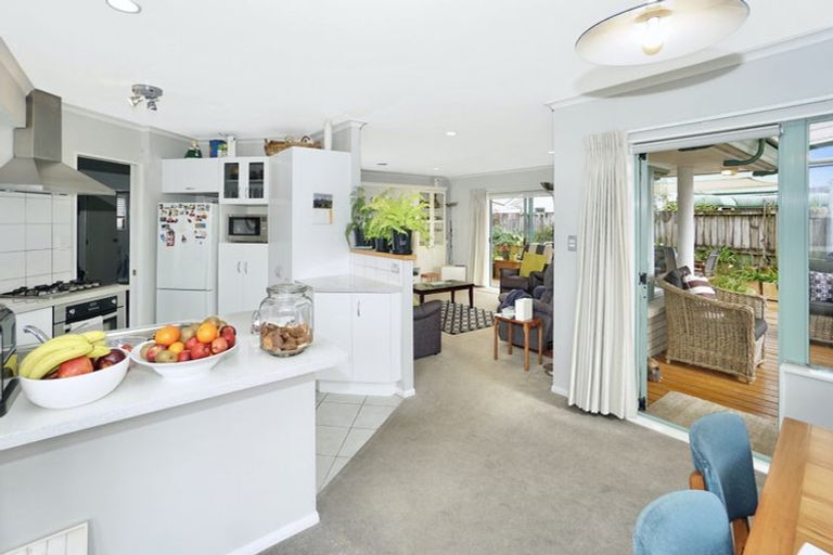 Photo of property in 48 Fairview Place, Te Puke, 3119