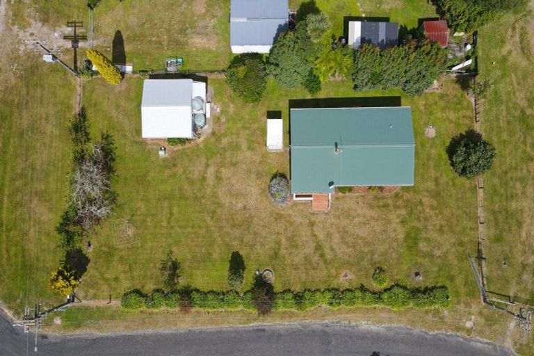 Photo of property in 3 Tombleson Road, Lake Rotoma, Rotorua, 3074