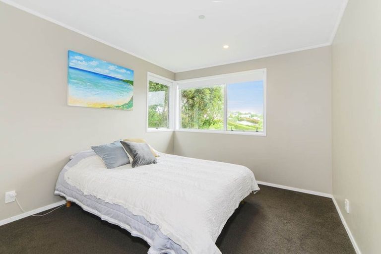 Photo of property in 132 Awaruku Road, Torbay, Auckland, 0630