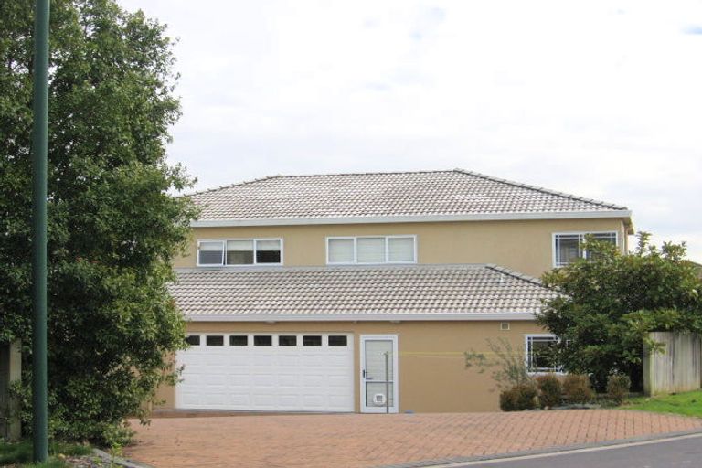 Photo of property in 1 Owenbeg Rise, Dannemora, Auckland, 2016