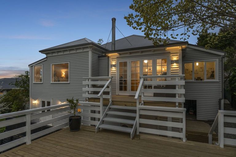 Photo of property in 1/34 Hackthorne Road, Cashmere, Christchurch, 8022