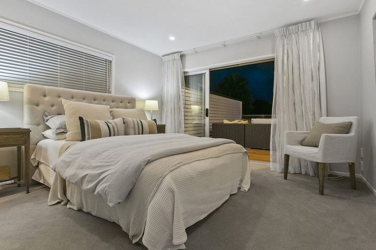 Photo of property in 10a Marama Street, Castor Bay, Auckland, 0620