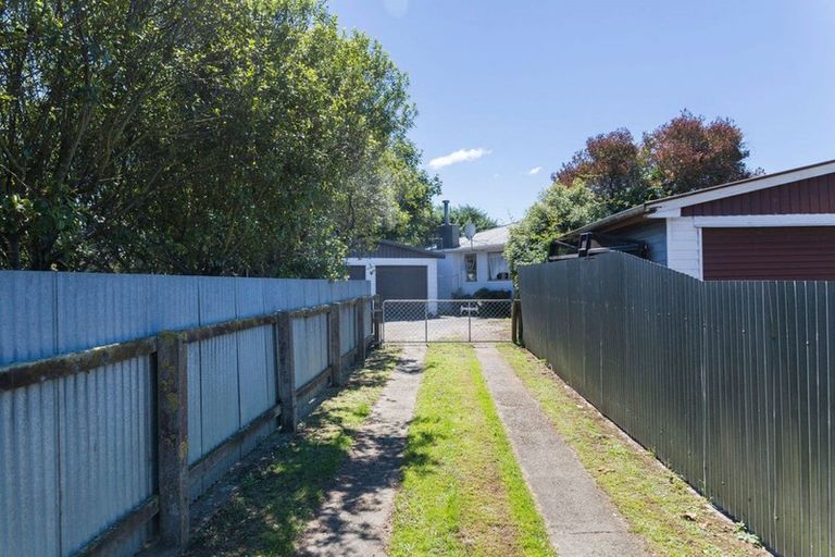 Photo of property in 12 Mathew Street, Dannevirke, 4930