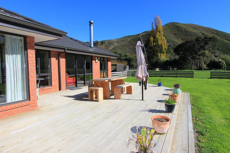 Photo of property in 83 Waikakaho Road, Tuamarina, Blenheim, 7273