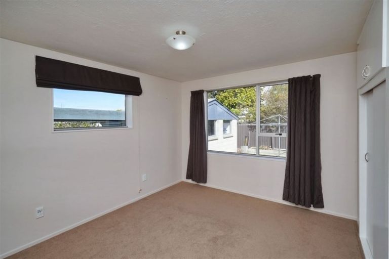 Photo of property in 15 Inwoods Road, Parklands, Christchurch, 8083