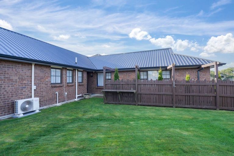 Photo of property in 5 Mcleod Court, Rosedale, Invercargill, 9810