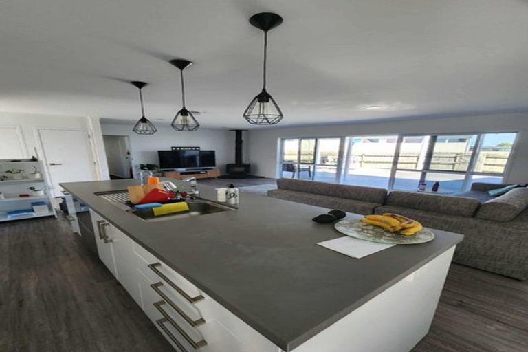 Photo of property in 10b Redditch Place, Papamoa Beach, Papamoa, 3118