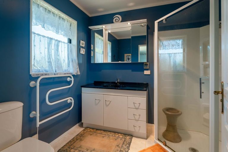 Photo of property in 51 Wharariki Road, Puponga, Collingwood, 7073