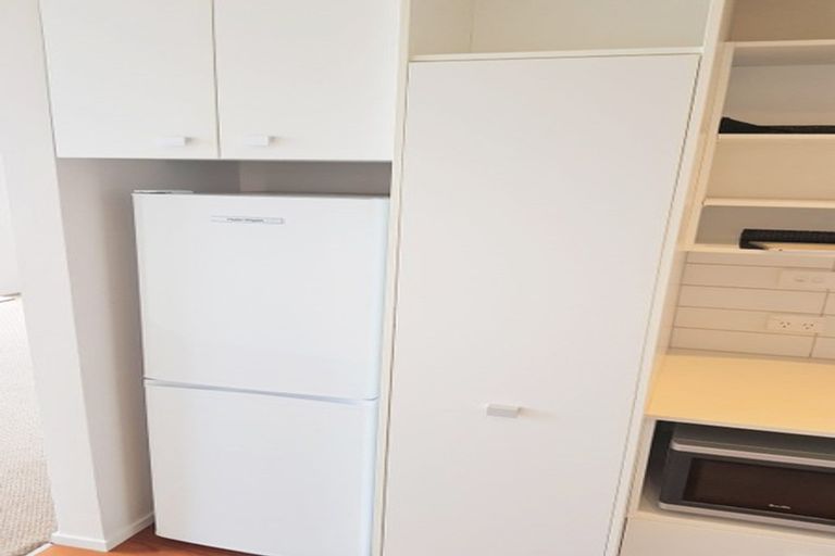 Photo of property in Trinity Apartments, 406/19 College Street, Te Aro, Wellington, 6011