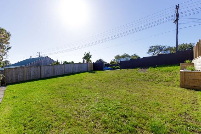 Photo of property in 186 Mangorei Road, Merrilands, New Plymouth, 4312