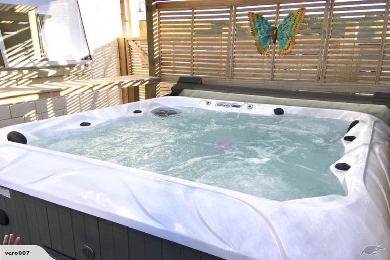 Photo of property in 10 Bryan Gallagher Place, Welcome Bay, Tauranga, 3175