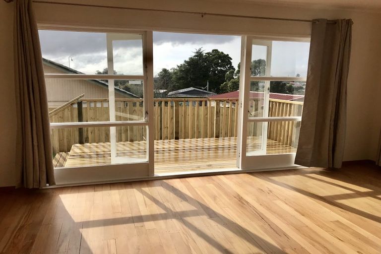 Photo of property in 54 Forest Hill Road, Henderson, Auckland, 0612