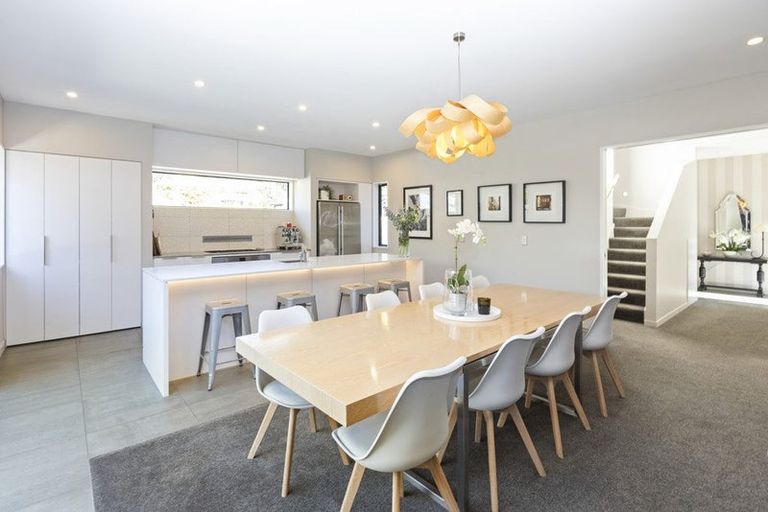 Photo of property in 2 Maurice Knowles Lane, Cashmere, Christchurch, 8022