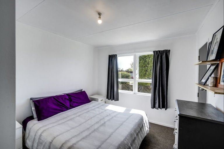 Photo of property in 52 Wynyard Crescent, Tamatea, Napier, 4112