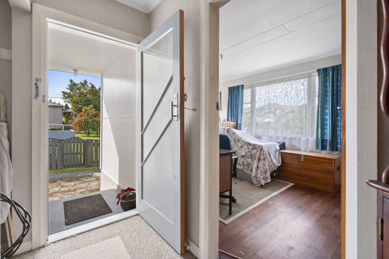 Photo of property in 12 Koraenui Street, Mangaweka, 4797