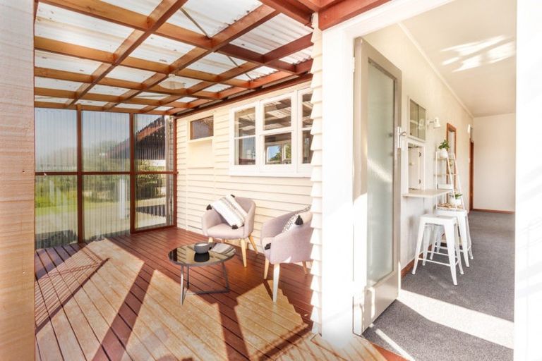 Photo of property in 82 Latham Street, Marewa, Napier, 4110